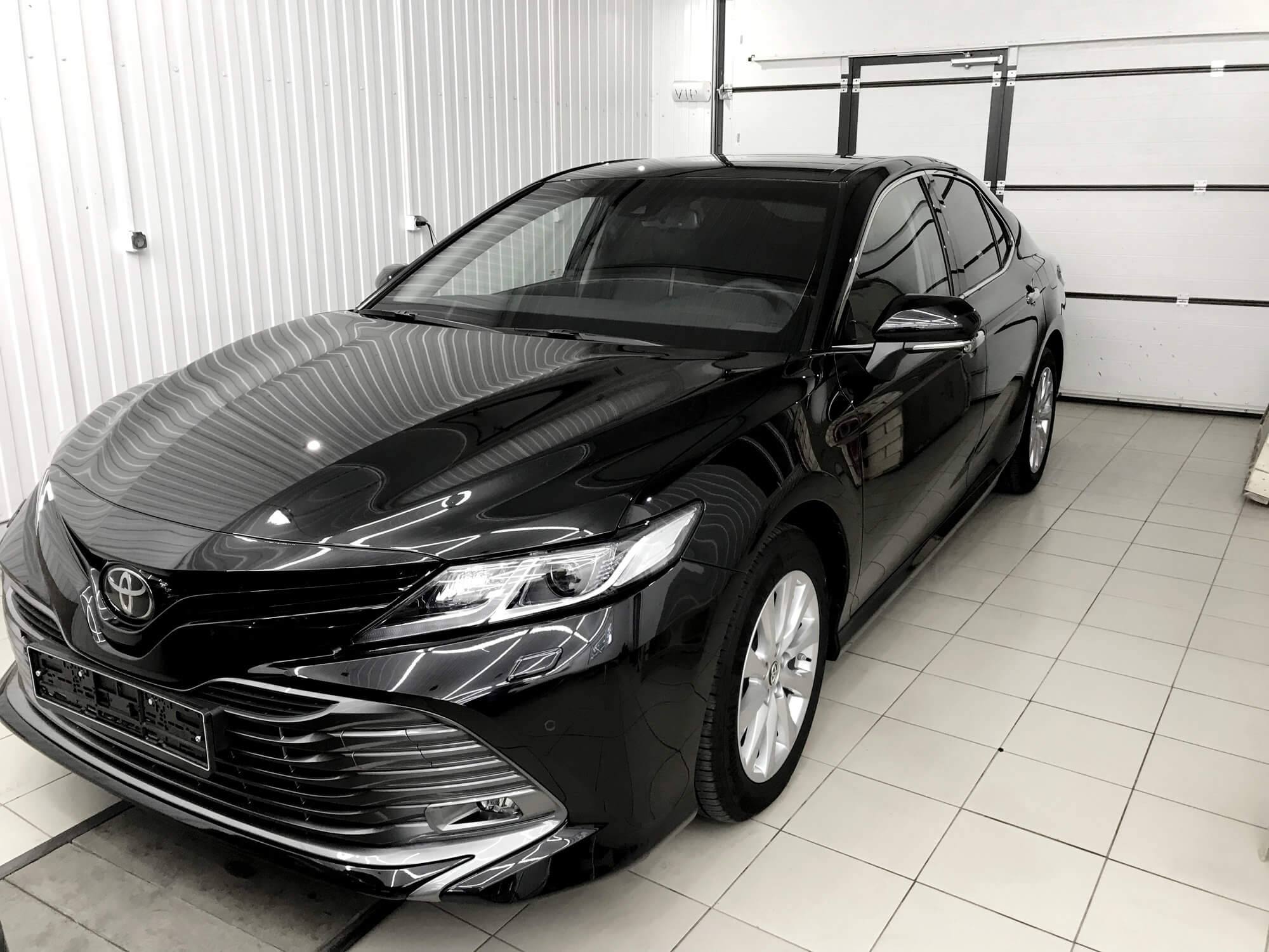 Комплексное бронирование Toyota Camry - BroCar